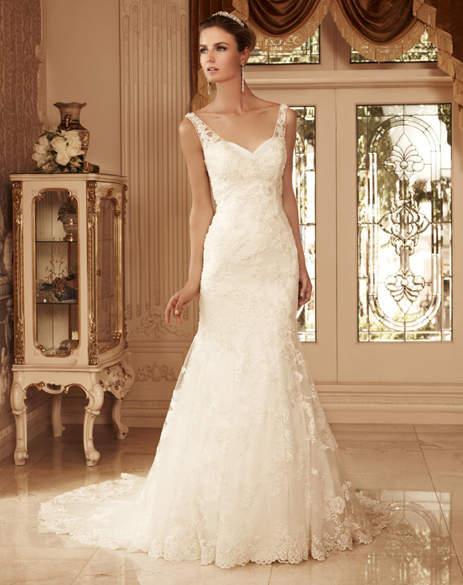 امتلكت العالم حين امتلكتك  Wedding-dresses-Casablanca-Bridal-spring-2013-lace-illusion-neckline