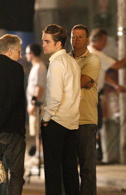   Imagenes/Videos en el Set de "Cosmopolis" - Página 2 PATTINSONLIFECOSMOPOLIS6thJuly2011PT1%2B%25284%2529