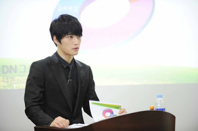 Jaejoong de JYJ ofrece una presentación atractiva para ‘Protect the Boss‘.  20110726_protecttheboss_jaejoong_5