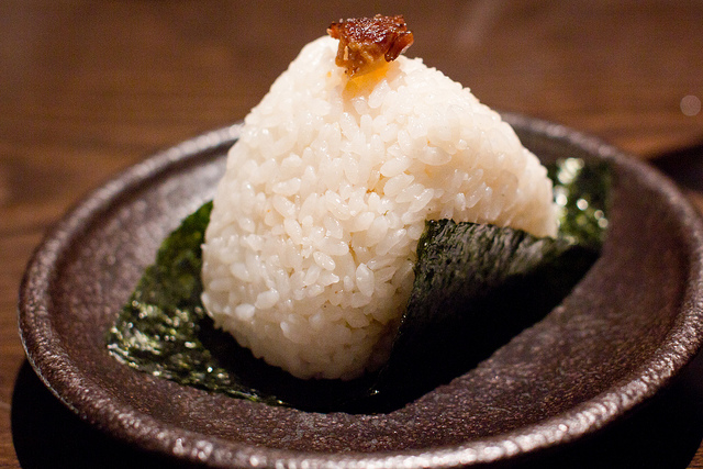 Una situación delicada. - Página 3 Onigiri