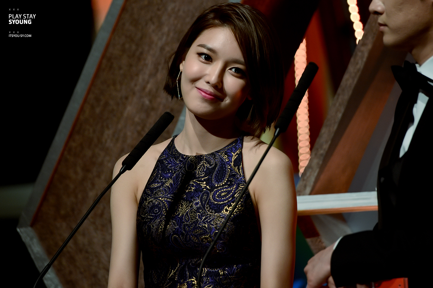 [PIC][09-10-2015]SooYoung đảm nhận vai trò MC cho "2015 Korea Drama Awards" + Nhận giải "Female Excellence Award" vào hôm nay 0210_45