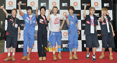 [24.07]Block B au MTV Cyworld Music Festival 2011 Dream[Photos] 20110724_blockb_trolling_11