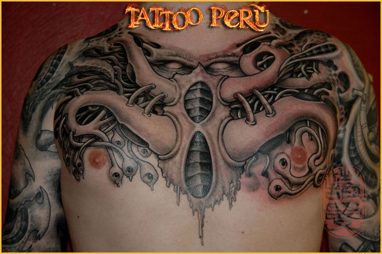 las mejores Fotos de Tatuajes, Diseños de Tatuajes y variedad de Tattoos. También encontrarás Catálogos de Tatuajes y Tribales 01_biomecanico_alienigena