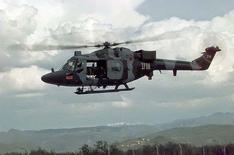 Fuerzas Armadas del Reino Unido  800px-Lynx_Hubschrauber_IFOR