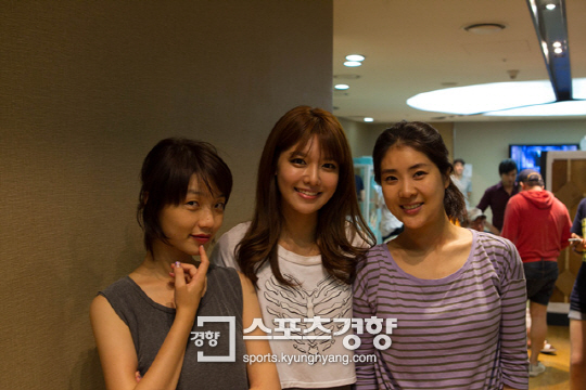 [PICS][04.08.12] Sooyoung @ Comedy Big 3 News Pictorial 120804soo3