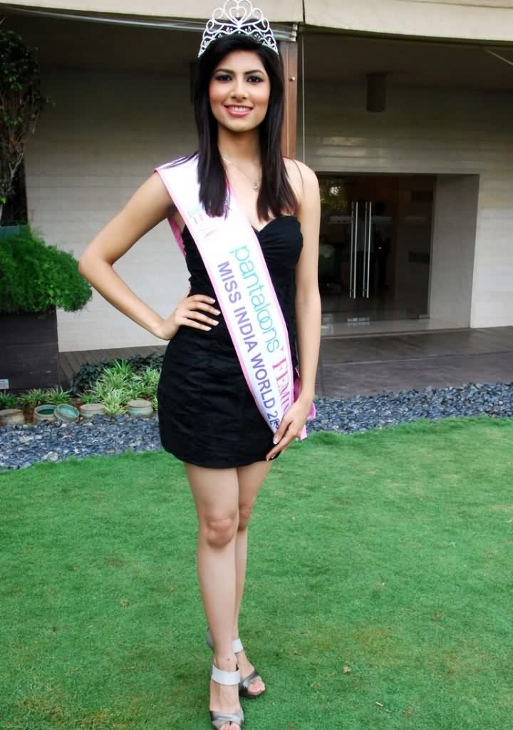 Tổng hợp thí sinh Miss World 2012. BXH ai là người đẹp nhất. - Page 3 Pantaloons-Miss-India-2012-Winners-gallery-hot-legs-720x1024