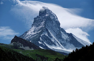  الحياة انعكاس لنا Mountain