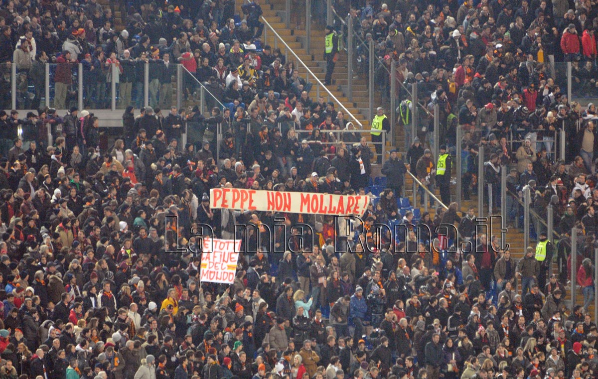 Le Mouvement en Italie . - Page 9 0004-roma-milan22dic12_0121