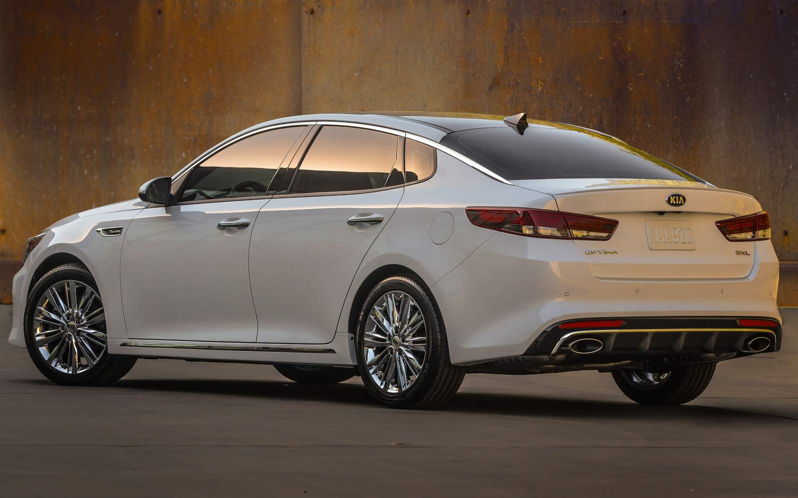 Salão de Nova York 2.015 Novo-Kia-Optima-2016%2B(7)