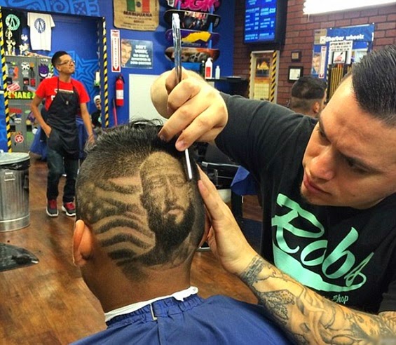 حلاق يرسم نجوم المونديال على رؤوس زبائنه Haircut-Tim-Howard-American-Flag-head-2014-World-Cup-stars-01