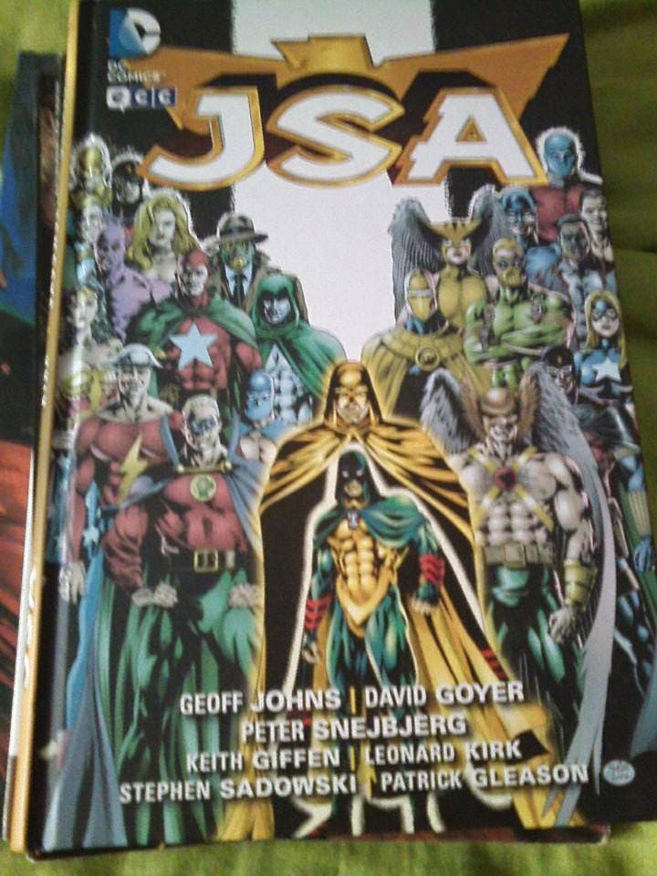 1-13 -  [Comics] Siguen las adquisiciones 2015 - Página 15 20902_760541207399825_7564087586459111047_n