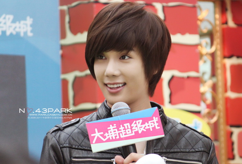 Park Jung Min Made Fans Giddy @ Hong Kong Fan Sign Event Pjm4