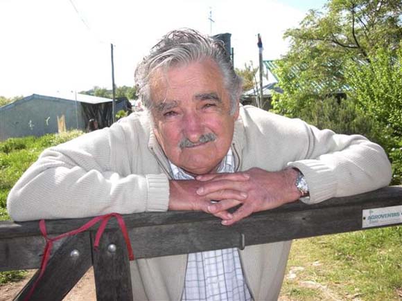 بالصور شاهدافقر رئيس دولة في العالم Uruguay_08