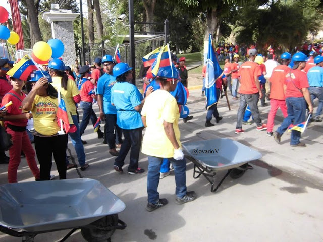 TransMaracay - Gobierno de Nicolas Maduro. - Página 28 %25235J-2015%2Bdesfile%2B030