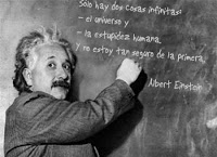 Ahora resulta que el rey de España tiene una hija mas. Albert-einstein-y-la-estupidez-humana