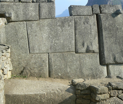 DOC- La revelación de las pirámides Machu-picchu-021