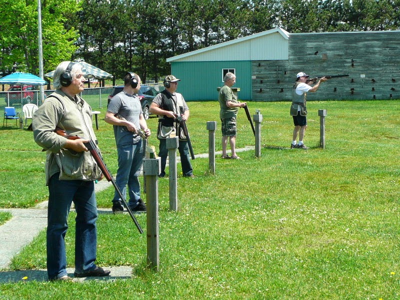 Tir aux pigeons d'argile les dimanches après-midi au Club Victoria, (saison 2014). TPA-24mai-5