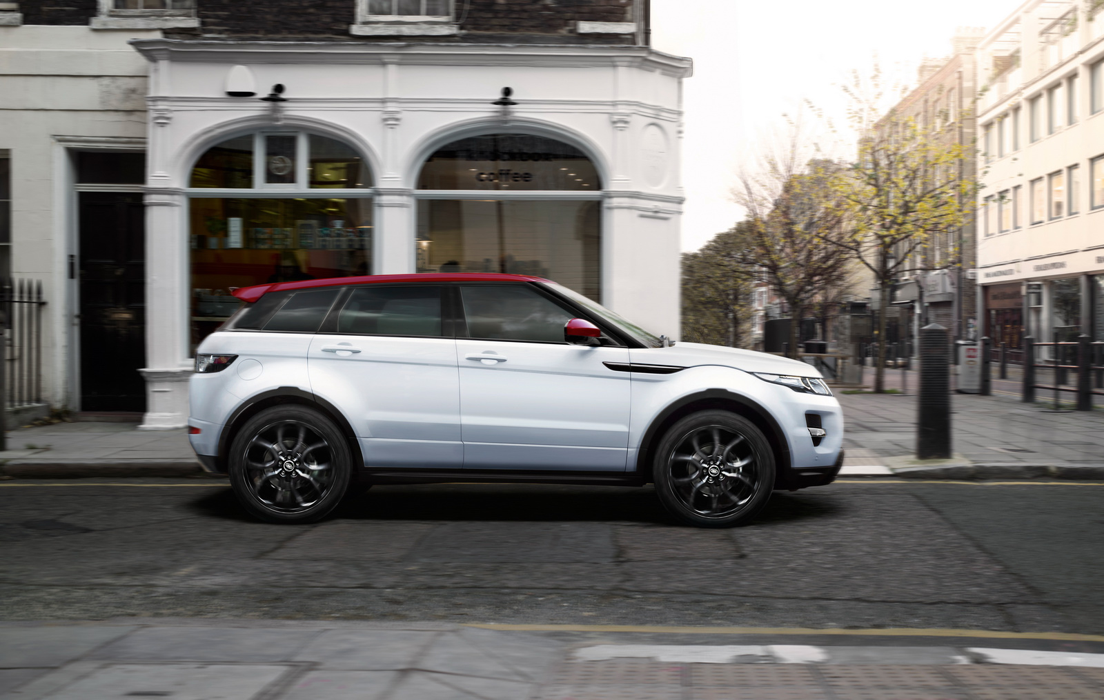 2011 - [Land Rover] Range Rover Evoque - Page 18 Range-Rover-Evoque-NW8-6