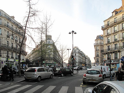 Pour tous ceux qui aiment prendre des images, les montrer ou les regarder... - Page 7 800px-Place_de_Dublin_depuis_la_rue_de_Moscou