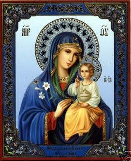 شئ غريب جداً بخصوص عيد العذراء مريم اليوم !!! Virgin_mary_in_blue_fragrant_flower2