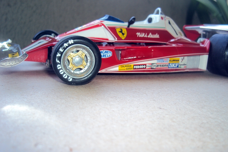 ''Rush'' Ferrari 312 T2 Niki Lauda 1976 Concluído 14/07 F%2B312t2%2B005