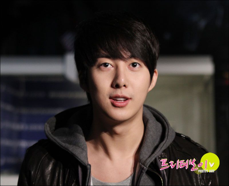 Kim Hyung Jun @ MBC Progamer Shooting (14.02.11) 6