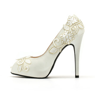 أحذية العروس في غاية الجمال 23