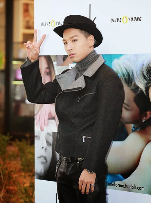 [28/10/14][Vid/Pho] Fan meeting của taeYang cho CK One ở Seoul Taeyang-ck-one-hongdae_020