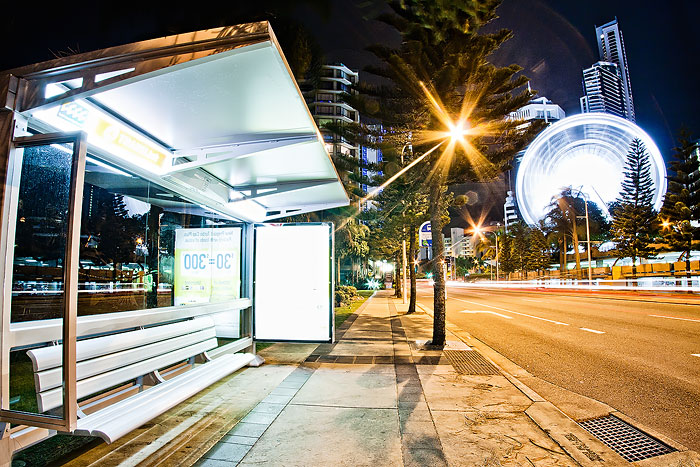 Ảnh Thiên nhiên làm desktop đẹp Late-night-surfers-paradise