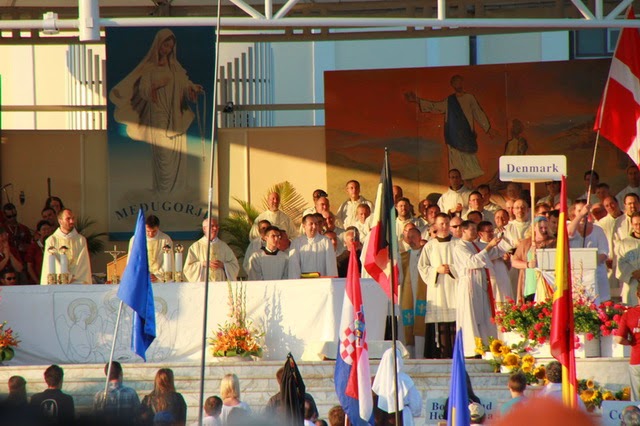 Medjugorje : Ursula Herberg, guérie d'un cancer au pancréas, en juin 2009  2_1c4eb64c07