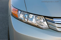 سيارة هوندا سيفيك الهجين Honda-Civic-Hybrid-2012-03