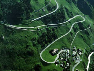  طرق غريبه و عجيبه Oberalp-Pass-1