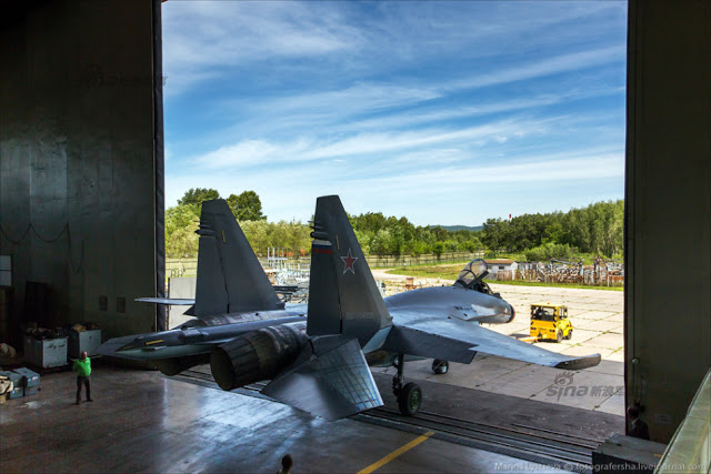 خط انتاج المقاتله  Su-35 الروسيه  Russian%2BSu-35%2Bproduction%2Bline%2B5