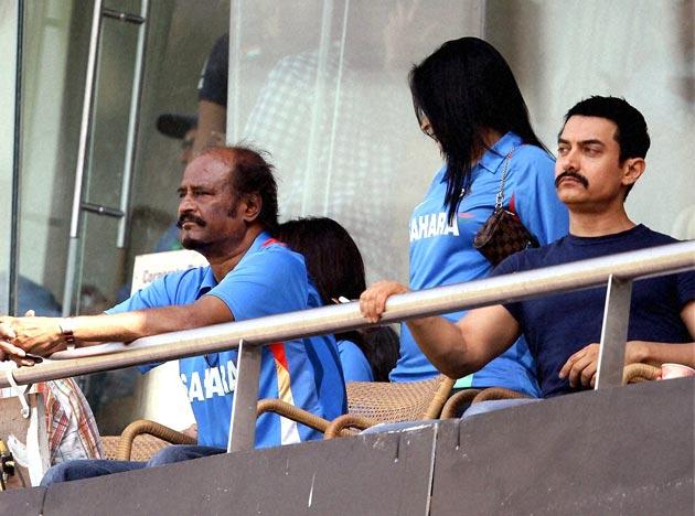 Rajinikanth Spotted at Worldcup 2011 Final Match... Rajinikanth%2BSpotted%2Bat%2BWorldcup%2B2011%2BFinal%2BMatch%2B%25283%2529