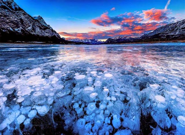 8 صور رائعة للبحيرات والمحيطات المتجمدة Breathtaking-Frozen-Lakes-and-Oceans-5-640x467