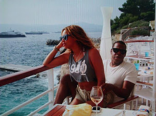 illuminati english - Page 4 Beyonce-and-Jay-Z-Vacation-Pictures1