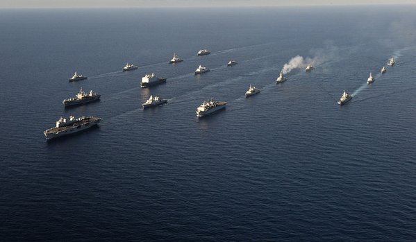 المغرب يشارك كمراقب في أكبر مناورة عسكرية منذ نهاية الحرب الباردة Warships%2Bexercise%2Bin%2BTrident%2BJuncture%2B2015%2B1