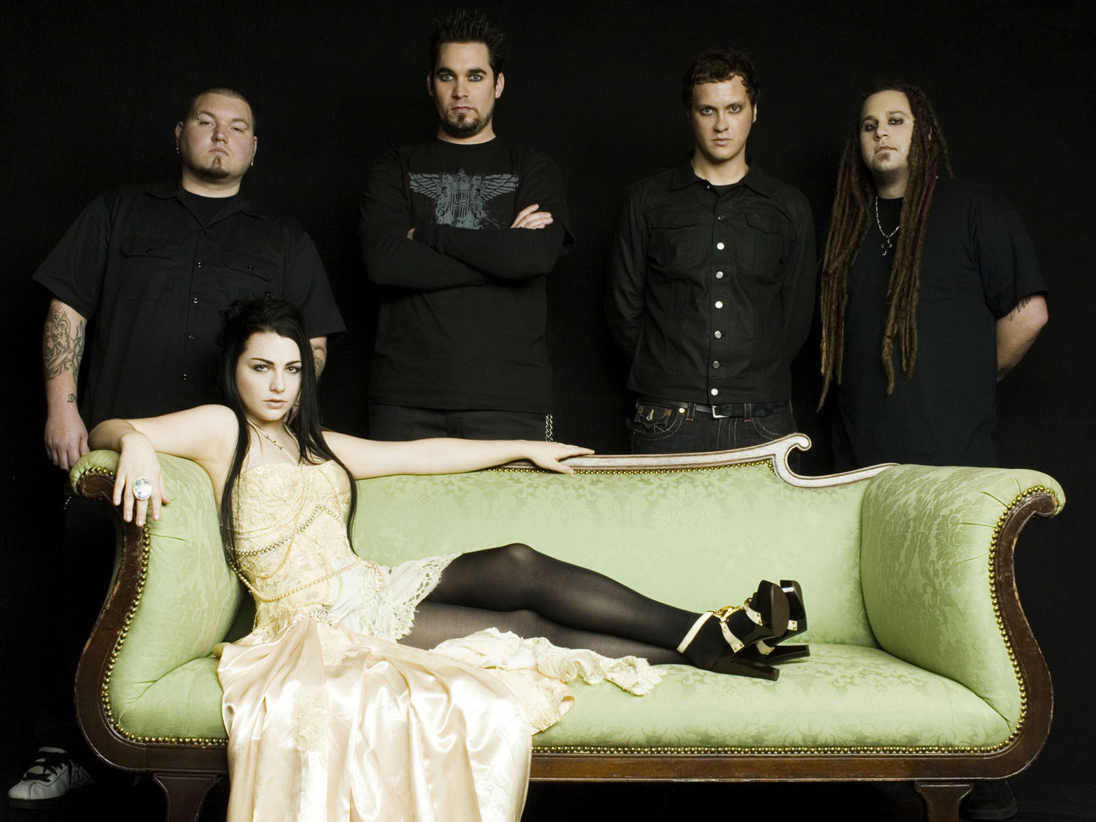 Elátkozott Temető Evanescence-evanescence-2392746-1600-1200