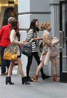 [PICS] SNSD @ New York City Pictures + Japanese Mobile Fansite Photo || 03.02.12 89z08