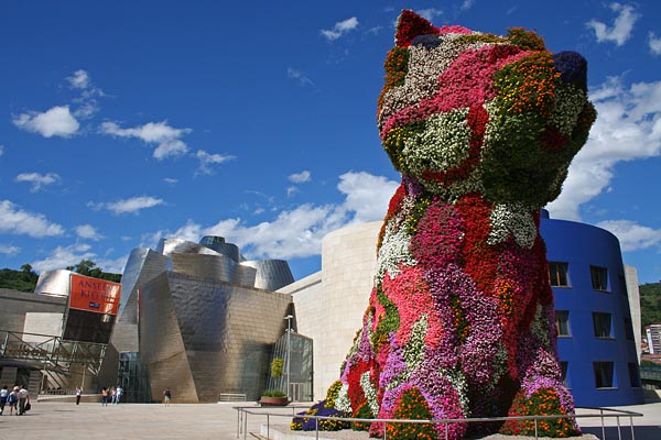 متحف غوغينهايم في اسبانيا 1085-jeff-kohns-puppy-guggenheim-bilbao