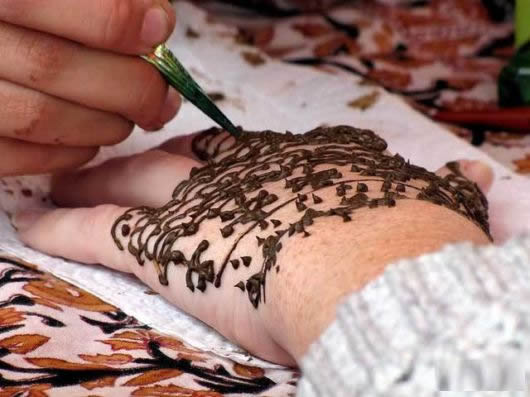 نقوش الحناء الهنديه -ثقافه  Charming_mehndi_designs_06