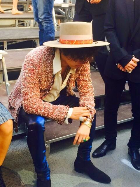 [30/9/14][Vid/Pho] G-Dragon @ Chanel S/S 2015 Show ở Paris G-dragon-chanel-ss-2015-paris_002