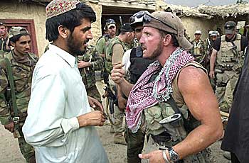 في افغانستان لاتنسى ان تأخذ لحيتك معك !! كشف معلومات سرية عن القوات الخاصه الأمريكيه Herold_us_special_forces1