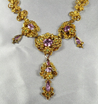 Gold Necklaces 2011 2