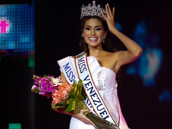 Miss Venezuela 2012/2013 winners Maria