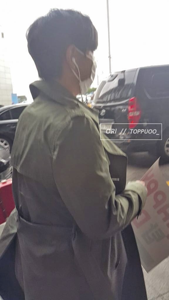 [26/10/14][Pho] Taeyang và TOP tại sân bay Incheon trở về Hàn Quốc Bigbang-airport_013