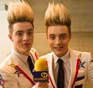  Los Jedward piden a Tokio Hotel que vuelvan a Alemania 1