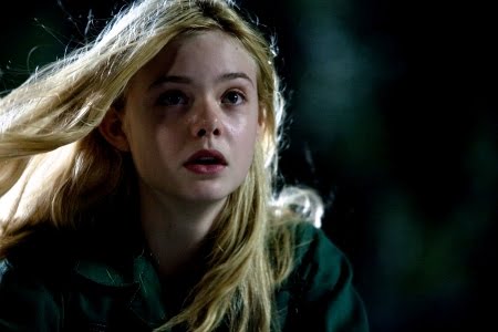 Floresta Proibida - Página 4 Elle-fanning-super-8