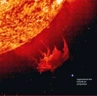  Interesting Solar Events on October 11, 2013 Sun_and_earth_cme