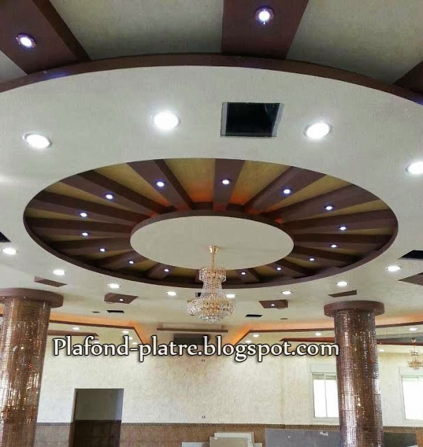 Plafonds de cuisine : faux plafond avec spots ALU Excellent-decoration-plafond-tendu